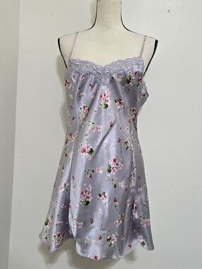 vintage 90s VICTORIA'S SECRET size Large Satin Lace Floral Mini Slip Dress Lilac